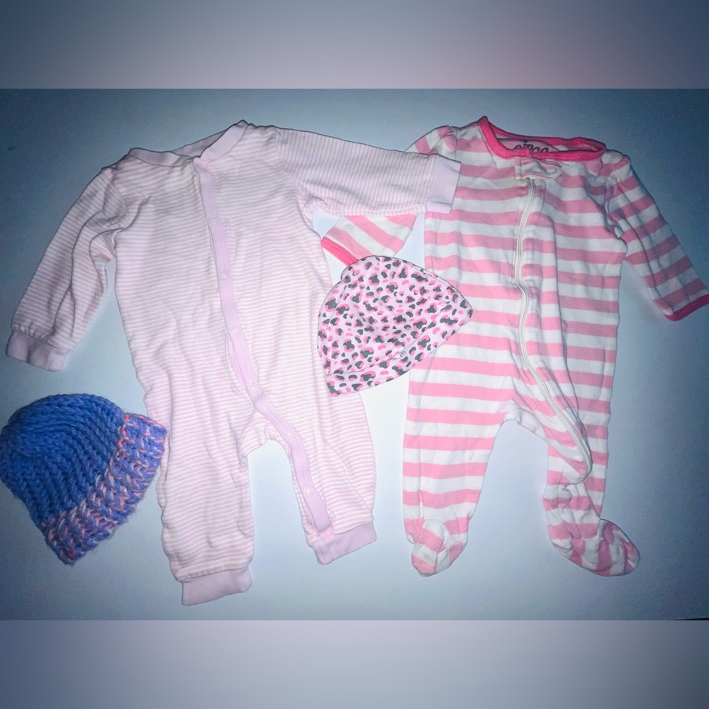 # 9 LOT baby girl clothes 4 Items Bundle Sleep N Play And 2 Hats One Is Handmade